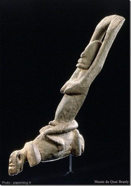 statue bras levée-sculpture art dogon